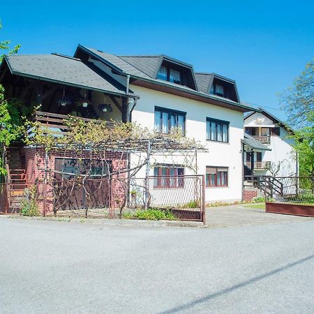 Cherry House Apartment Slunj Exterior foto
