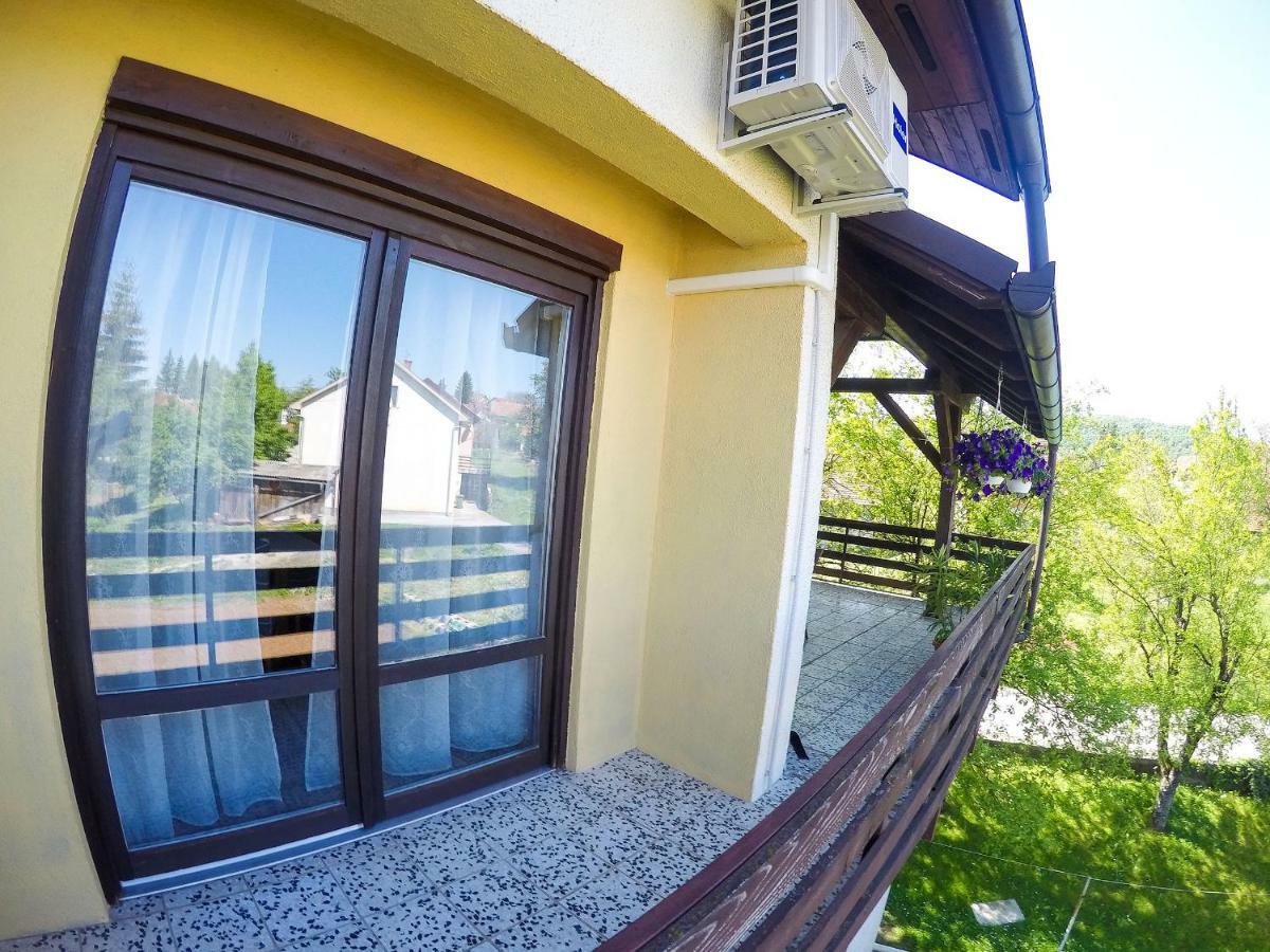 Cherry House Apartment Slunj Exterior foto