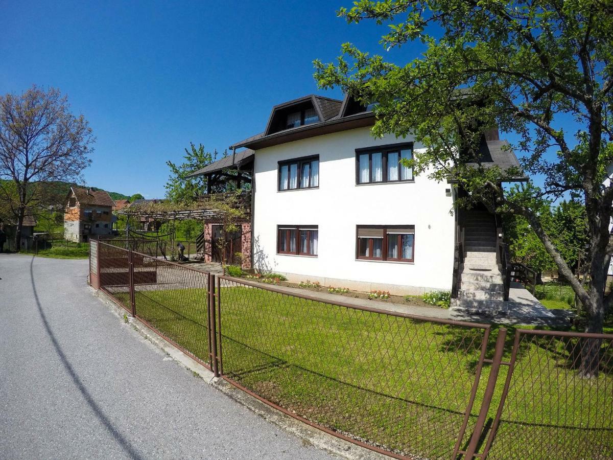 Cherry House Apartment Slunj Exterior foto
